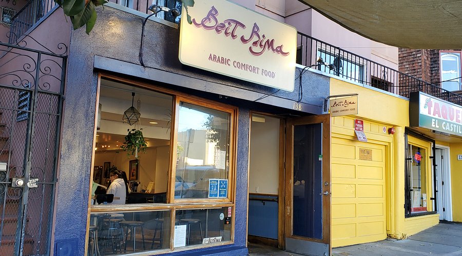 A restaurant scene